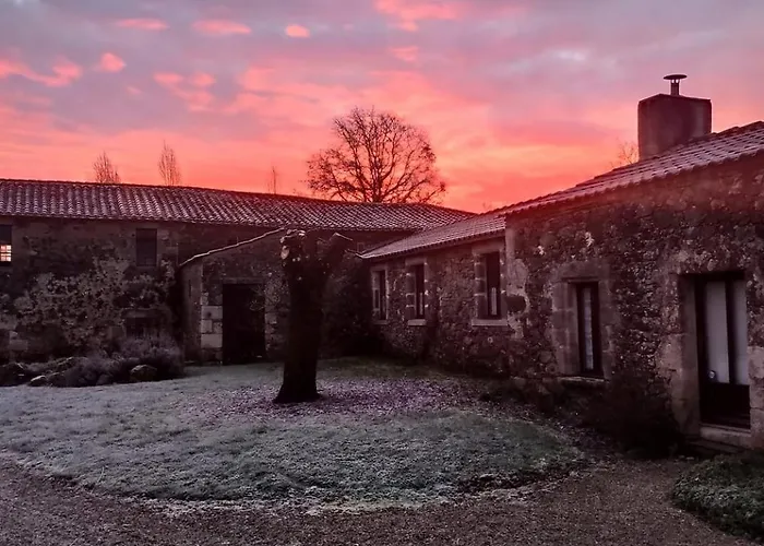 D'hote Manoir De La Baudonniere * Monsireigne